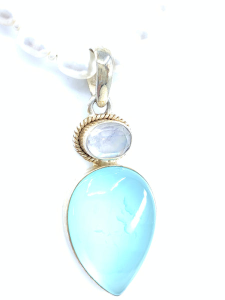 Gorgeous Classical Teardrop Chalcedony With Moonstone Pendant